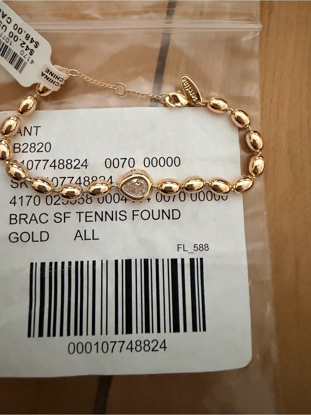 Anthropologie gold braclet - Picture 7 of 7